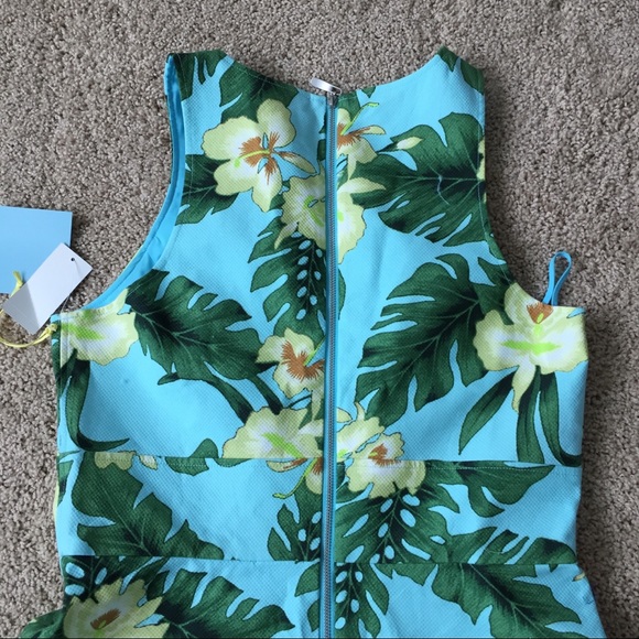 NWT tropical fit & flare dress! - Picture 4 of 4